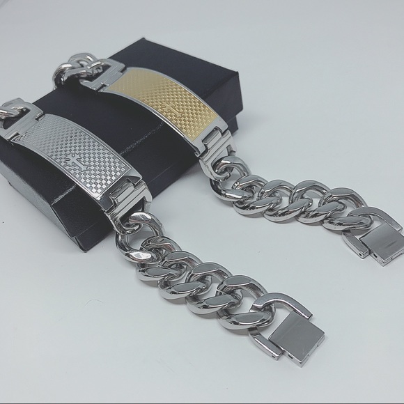 Mens Stainless Steel Curb Chain Cross ID Bracelet - Picture 3 of 5